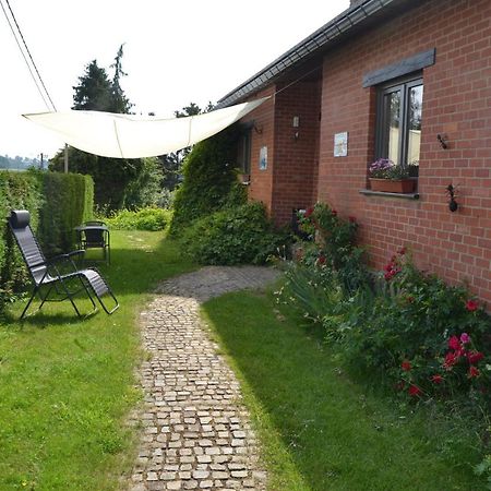 Bed and Breakfast En Chapoisie Ciney Exteriér fotografie