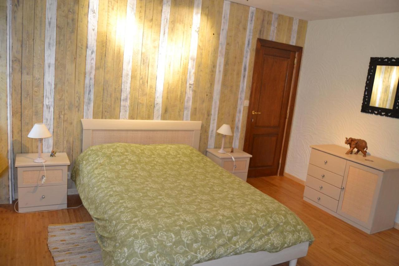 Bed and Breakfast En Chapoisie Ciney Exteriér fotografie