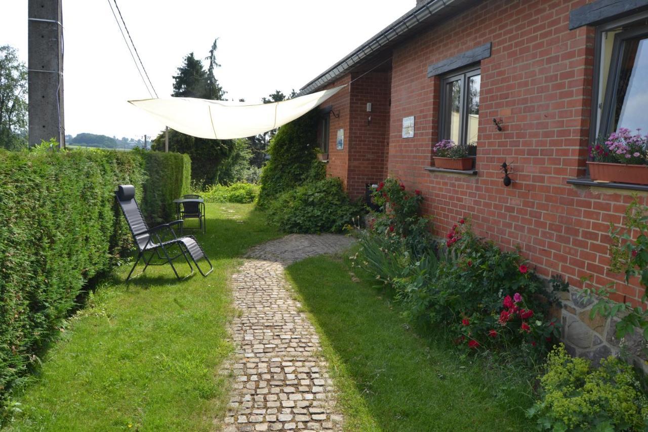 Bed and Breakfast En Chapoisie Ciney Exteriér fotografie